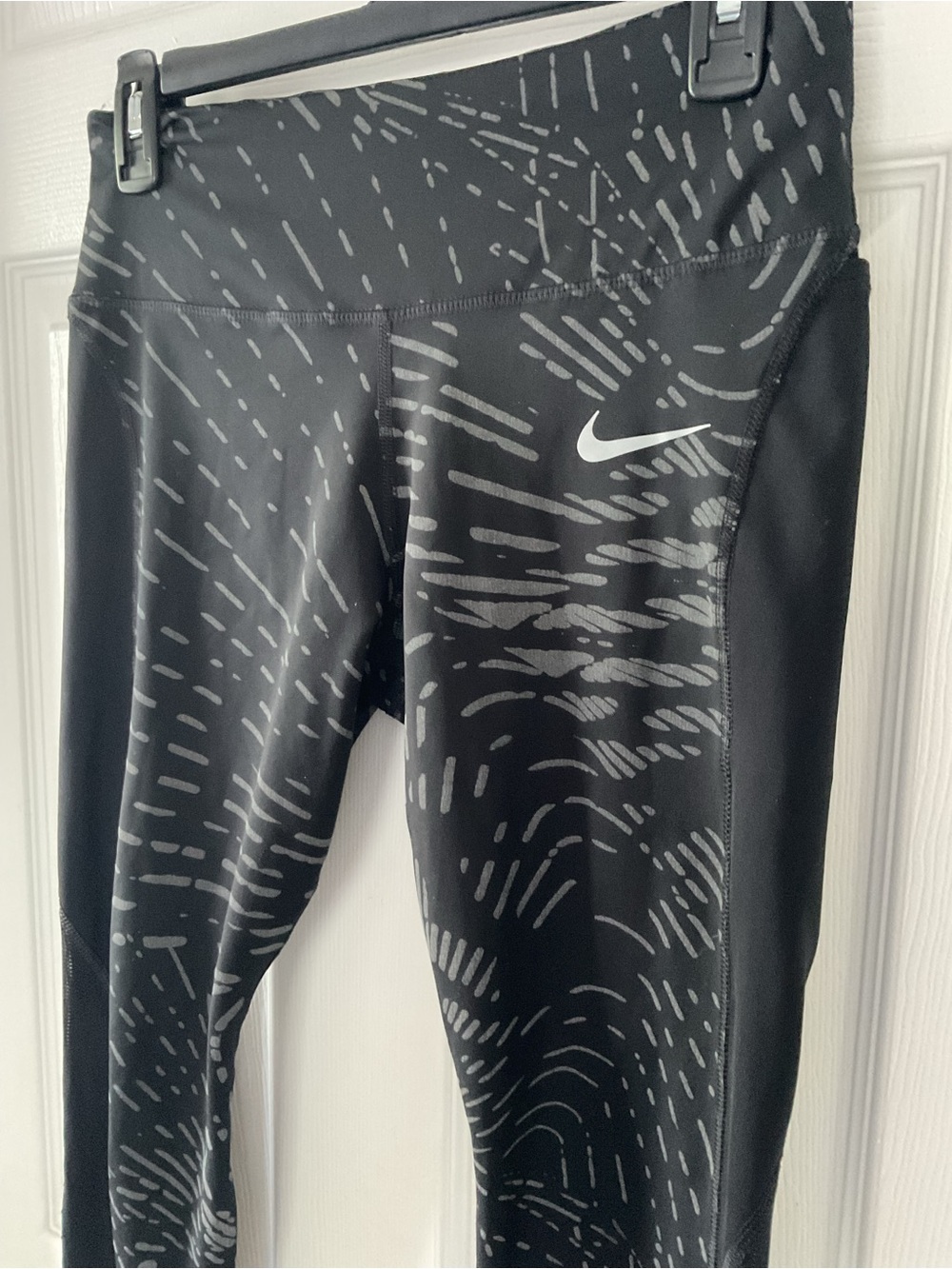 Nike Women’s Dri-FIT Leggings Black Gray Print Size M High Rise Athletic - Picture 5 of 9